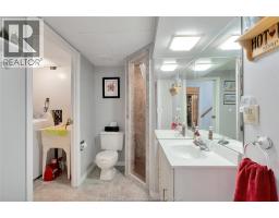 2820 Askin AVENUE - 27