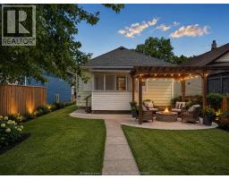 651 BROCK STREET - 17