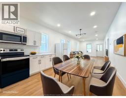 651 BROCK STREET - 4