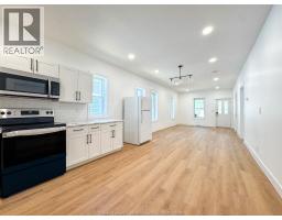 651 BROCK STREET - 5