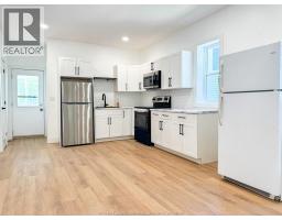 651 BROCK STREET - 7