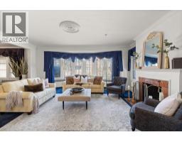 2203 VICTORIA - 13