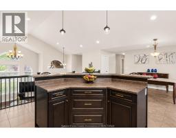242 DONALD CRESCENT - 12