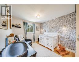 384 AMBERLY CRESCENT - 26