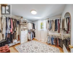 384 AMBERLY CRESCENT - 27