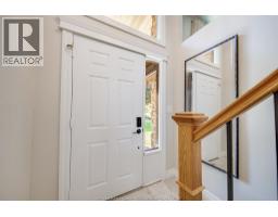 384 AMBERLY CRESCENT - 6