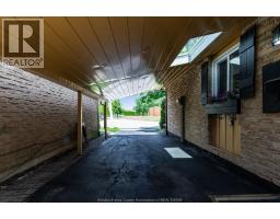 8275 Little River - 44