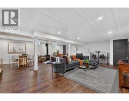 220 EASTLAWN - 36