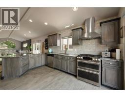 9692 MANITOU CRESCENT - 23