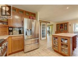 323 COUNTY RD 27 East - 15