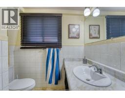 2954 RUSHTON DRIVE - 32