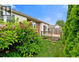 15 OAKGROVE LANE - 35