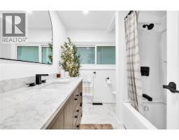 465 GREENDALE DRIVE - 14