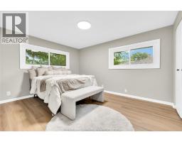 465 GREENDALE DRIVE - 17