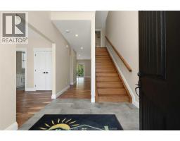 120 Bloomington Way - 4