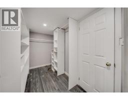 1465 FOSTER AVENUE - 19