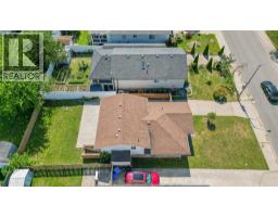 1465 FOSTER AVENUE - 34