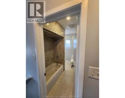 45 ALOMA CRESCENT - 28