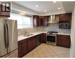 45 ALOMA CRESCENT - 3