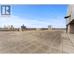 380 PELISSIER STREET UnitNo. 1806 - 21