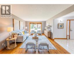 120 HAMPTON CRESCENT - 10