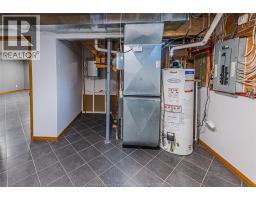 120 HAMPTON CRESCENT - 39