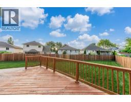 120 HAMPTON CRESCENT - 41