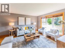 120 HAMPTON CRESCENT - 9