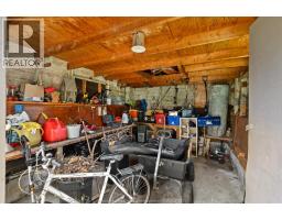 501 LAKE DRIVE - 36