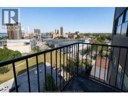 515 RIVERSIDE DRIVE UnitNo. 1303 - 23