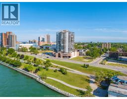 515 RIVERSIDE DRIVE UnitNo. 1303 - 4