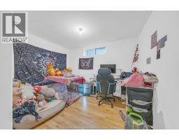 77 Whelan DRIVE - 34