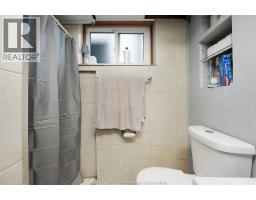1938 FERNDALE AVENUE - 33