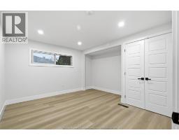 2733 LLOYD GEORGE BOULEVARD - 22
