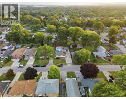 2733 LLOYD GEORGE BOULEVARD - 3