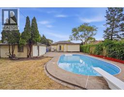 2733 LLOYD GEORGE BOULEVARD - 9