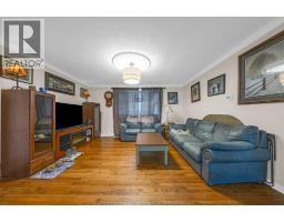 7 CHURCHILL AVENUE - 17