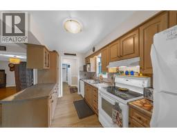 7 CHURCHILL AVENUE - 27