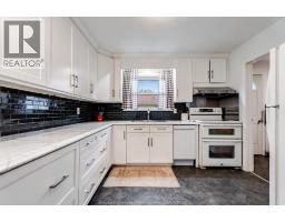 35 Grace AVENUE - 10