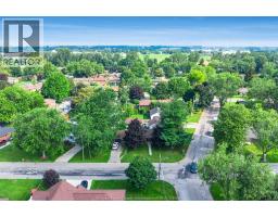 35 Grace AVENUE - 31