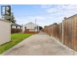 4482 Grand Marais ROAD East - 25