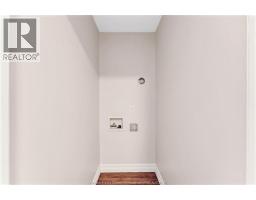 1362 ELSMERE - 25