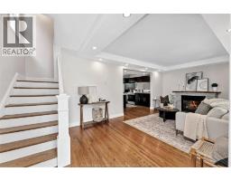 1362 ELSMERE - 7