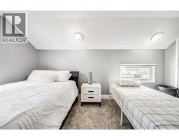 90 VICTORIA AVENUE - 26