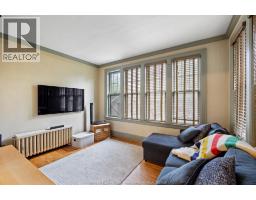 1528 VICTORIA AVENUE - 10