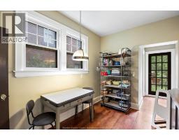 1528 VICTORIA AVENUE - 12