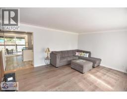 1050 SCOFIELD AVENUE - 5