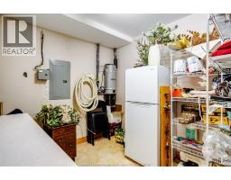 99 ROBSON ROAD UnitNo. 602 - 35