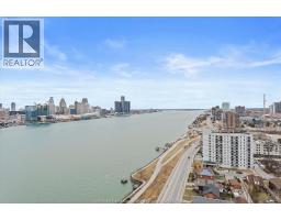 1225 RIVERSIDE DRIVE West UnitNo. 1103 - 39