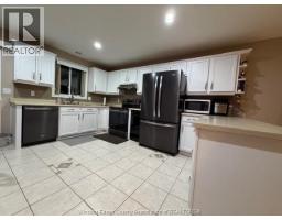 569 SARAH COURT - 9